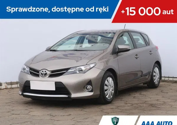 toyota Toyota Auris cena 35000 przebieg: 119117, rok produkcji 2013 z Solec Kujawski